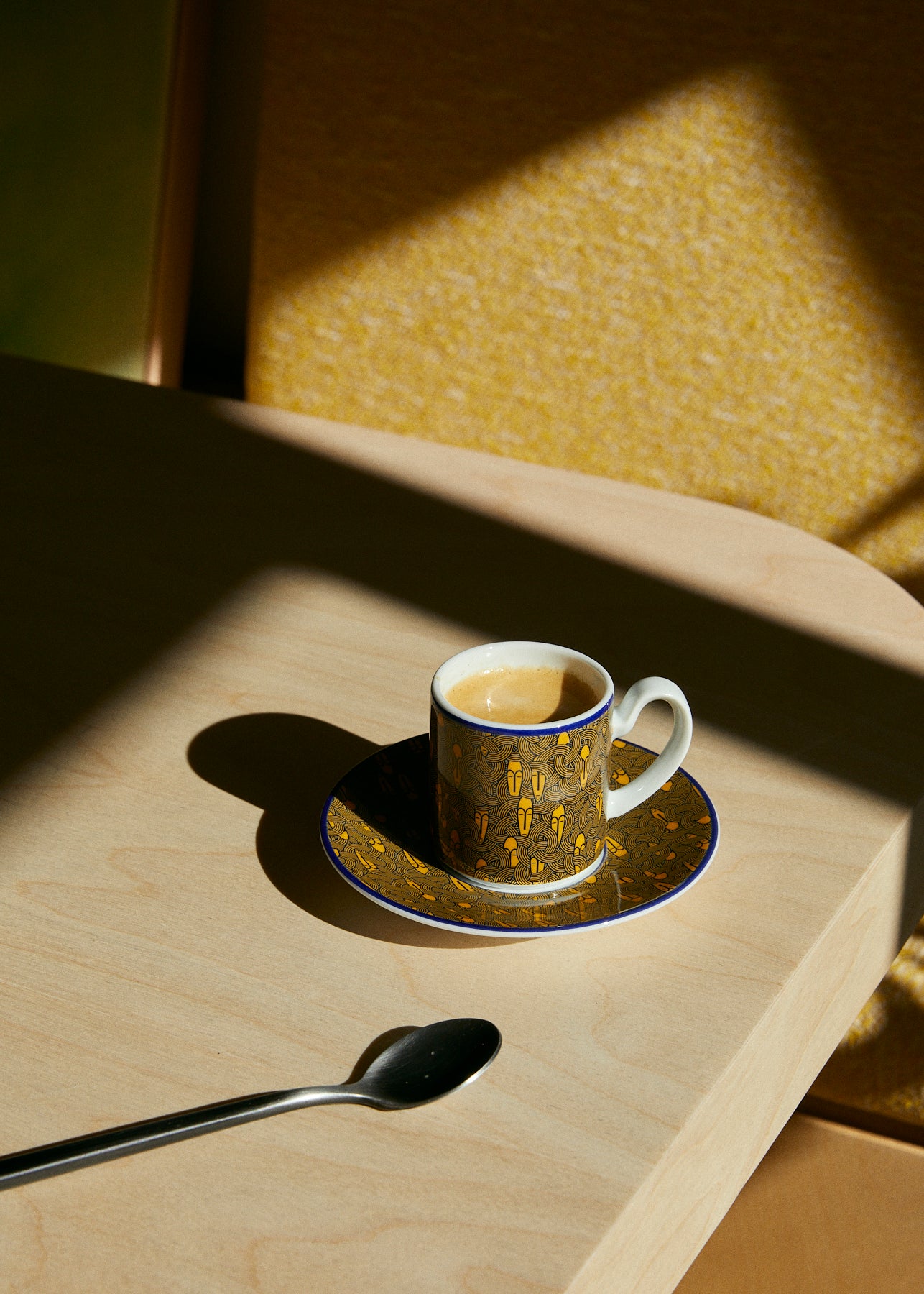 Tasse à café Espresso et soucoupe à motif de masque TOE